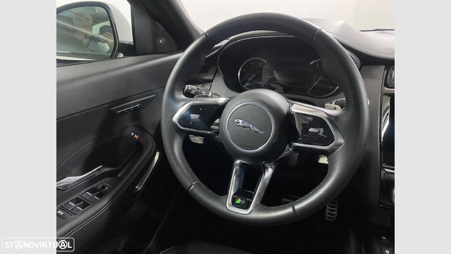 Jaguar E-Pace 1.5 P160 R-Dynamic S Aut. - 11