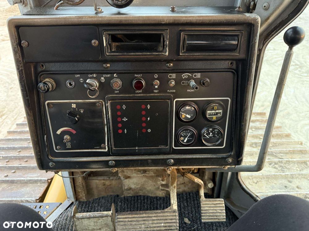 Caterpillar D4H LGP - 19