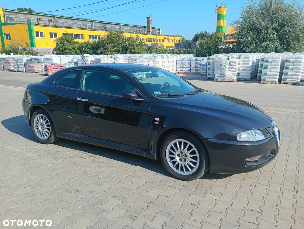 Alfa Romeo GT 1.9JTD 16V Black Line - 3