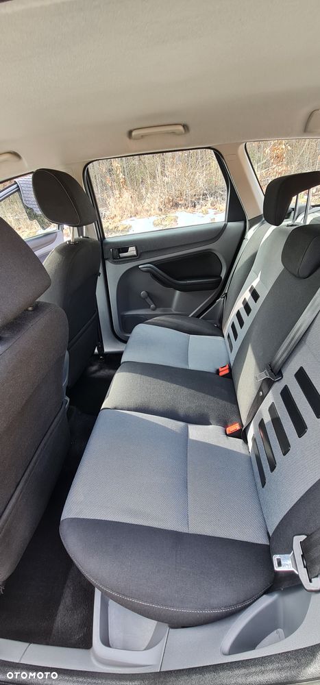 Ford Focus 1.6 TDCi Trend - 14