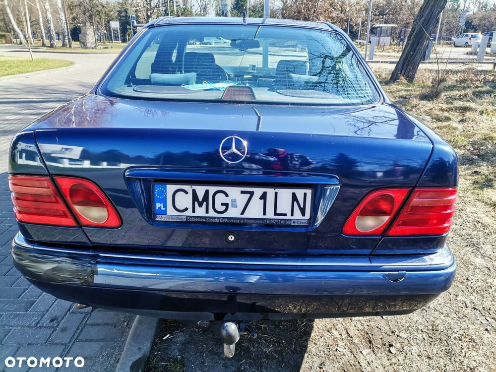 Mercedes-Benz Klasa E 290 TD Elegance - 6