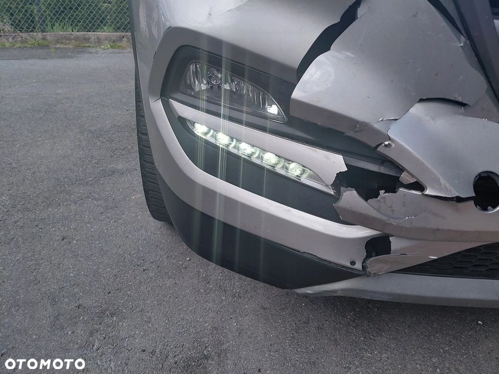Hyundai Tucson 1.7 CRDI BlueDrive GO 2WD - 17