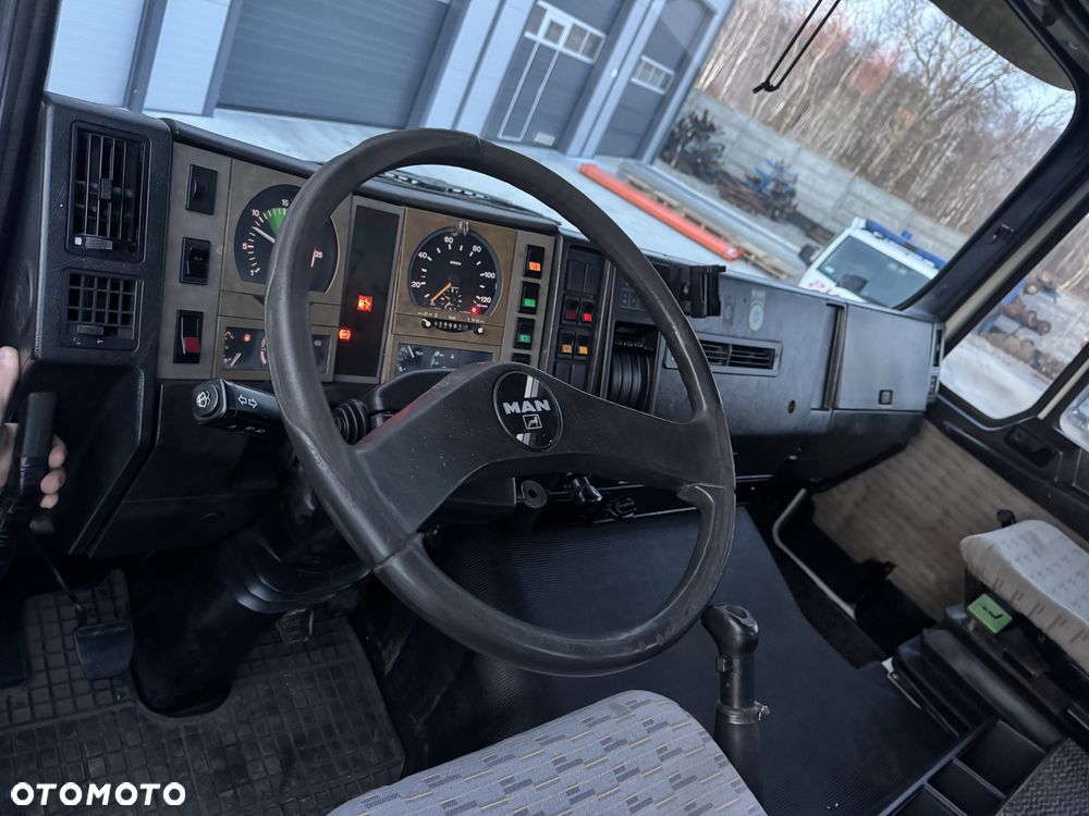 MAN 19.420 4x4 Wywrotka 3x Meiller Oryginał HDS Palfinger - 25
