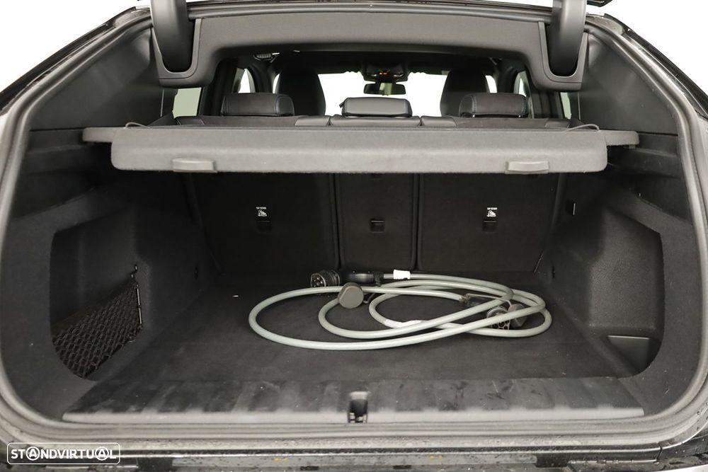 BMW iX2 eDrive20 Pack Desportivo M - 28