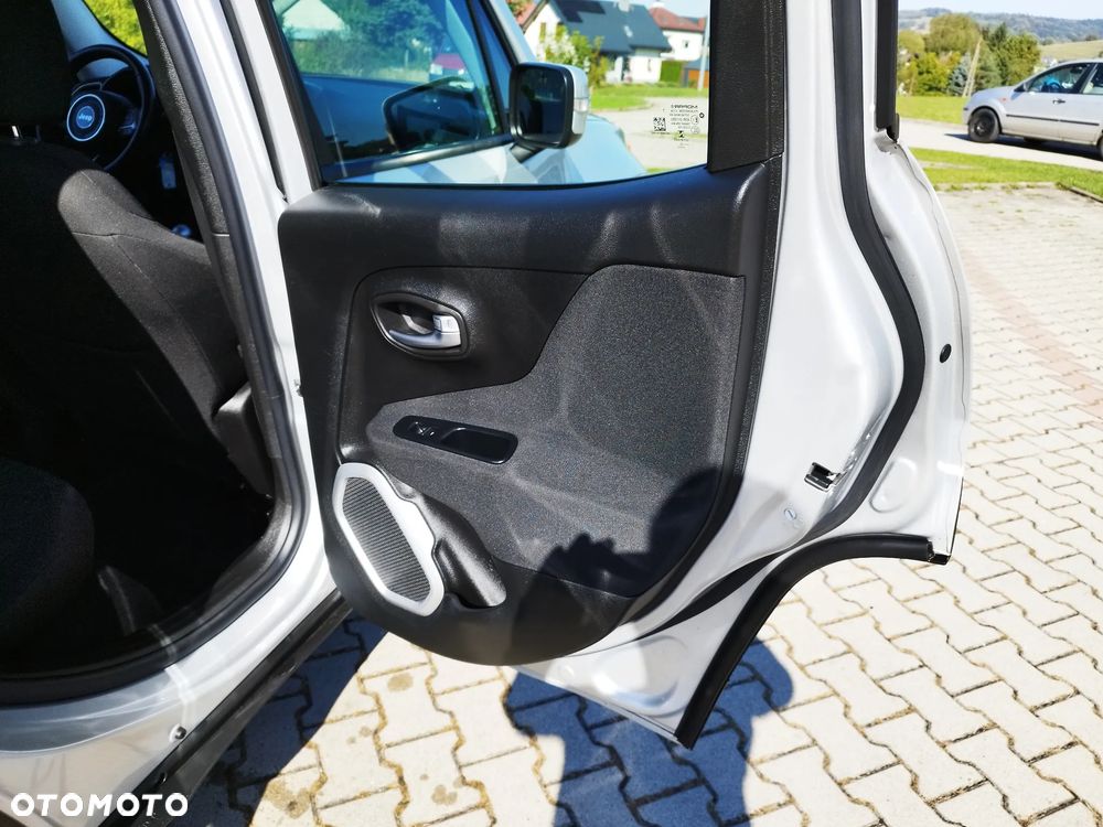Jeep Renegade - 27