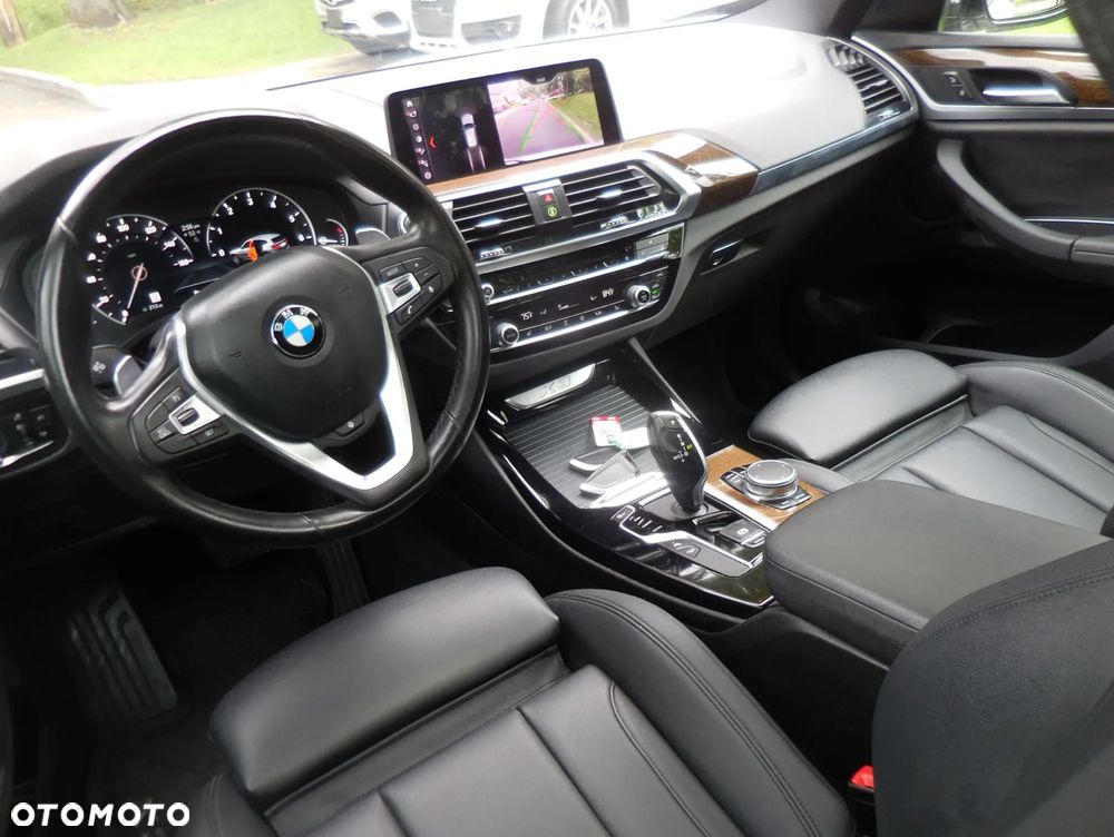 BMW X3 xDrive30i Advantage - 20
