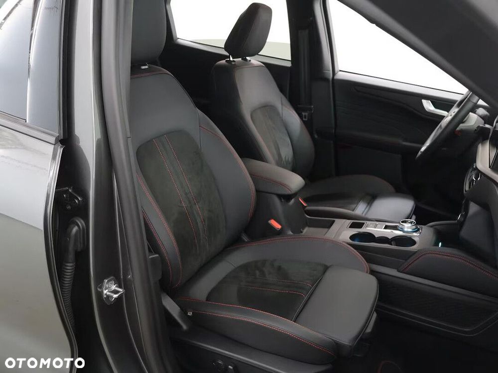 Ford Kuga - 13