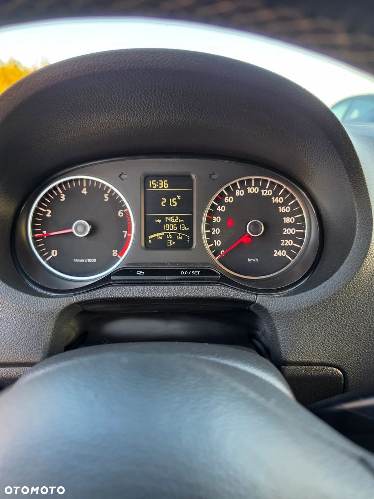 Volkswagen Polo - 12
