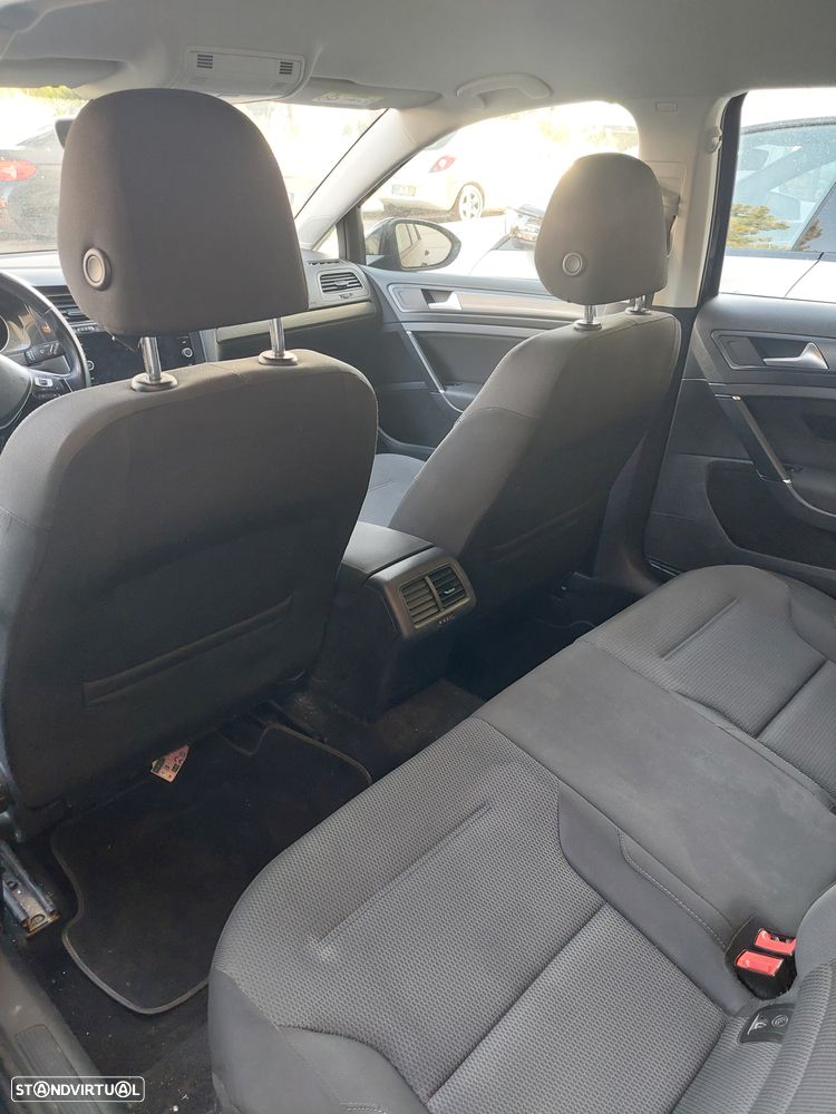 VW Golf Variant 1.6 TDi Confortline DSG - 10