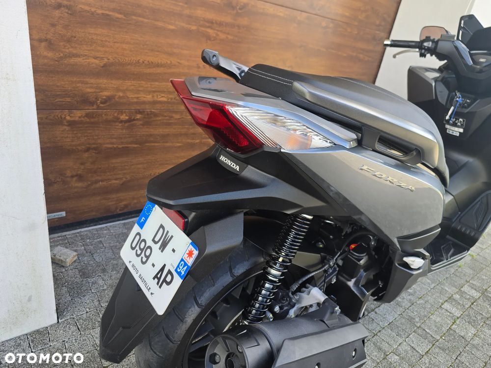 Honda NSS - 18