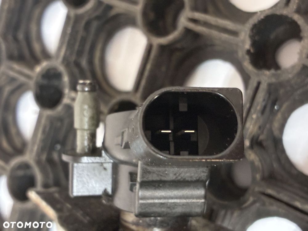 VW AUDI 2.0TDI CBAB 03L130277 WTRYSKIWACZ WTRYSK  1SZT - 4