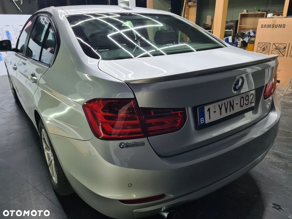 BMW Seria 3 316d Sport Line - 23