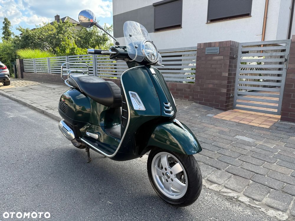 Piaggio Vespa - 21