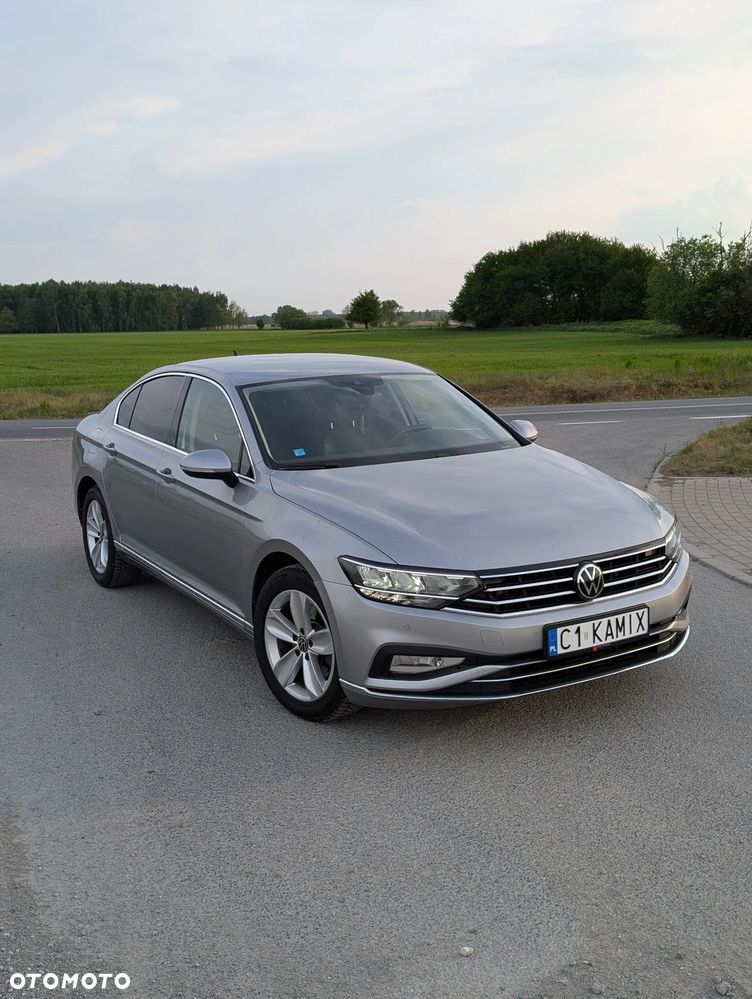 Volkswagen Passat 1.5 TSI EVO Elegance DSG - 1