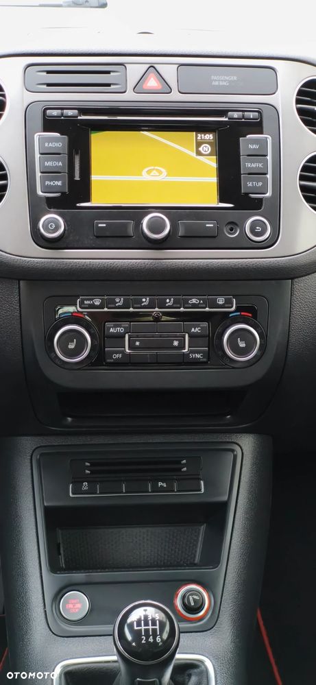 Volkswagen Golf Plus 2.0 TDI DPF Life - 32