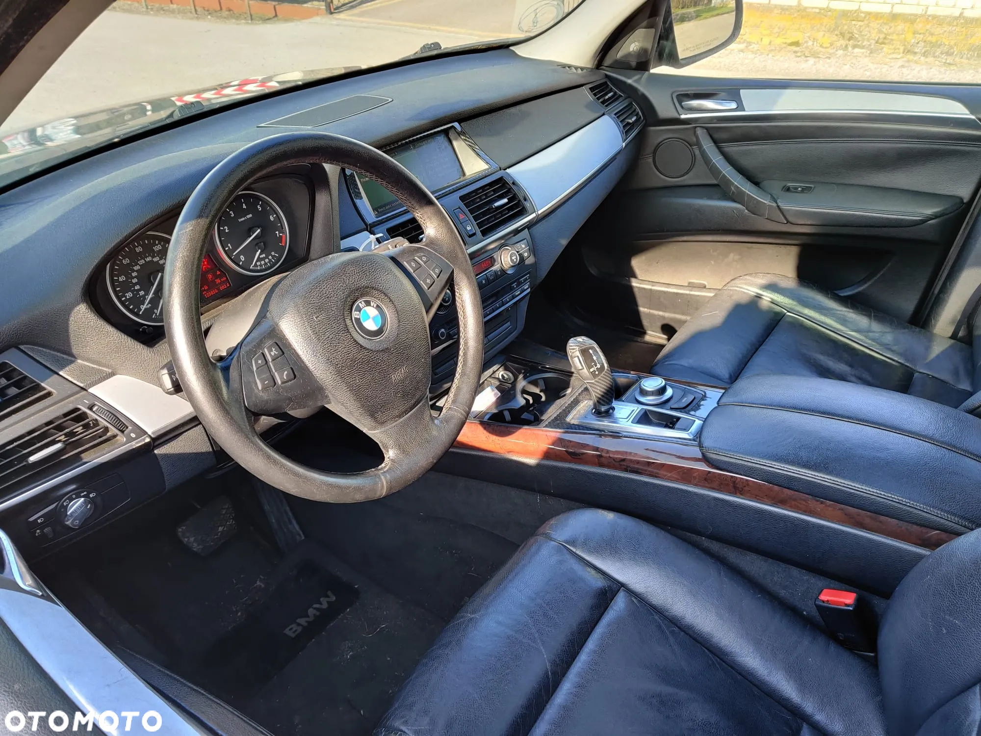 BMW X5 3.0si xDrive - 8