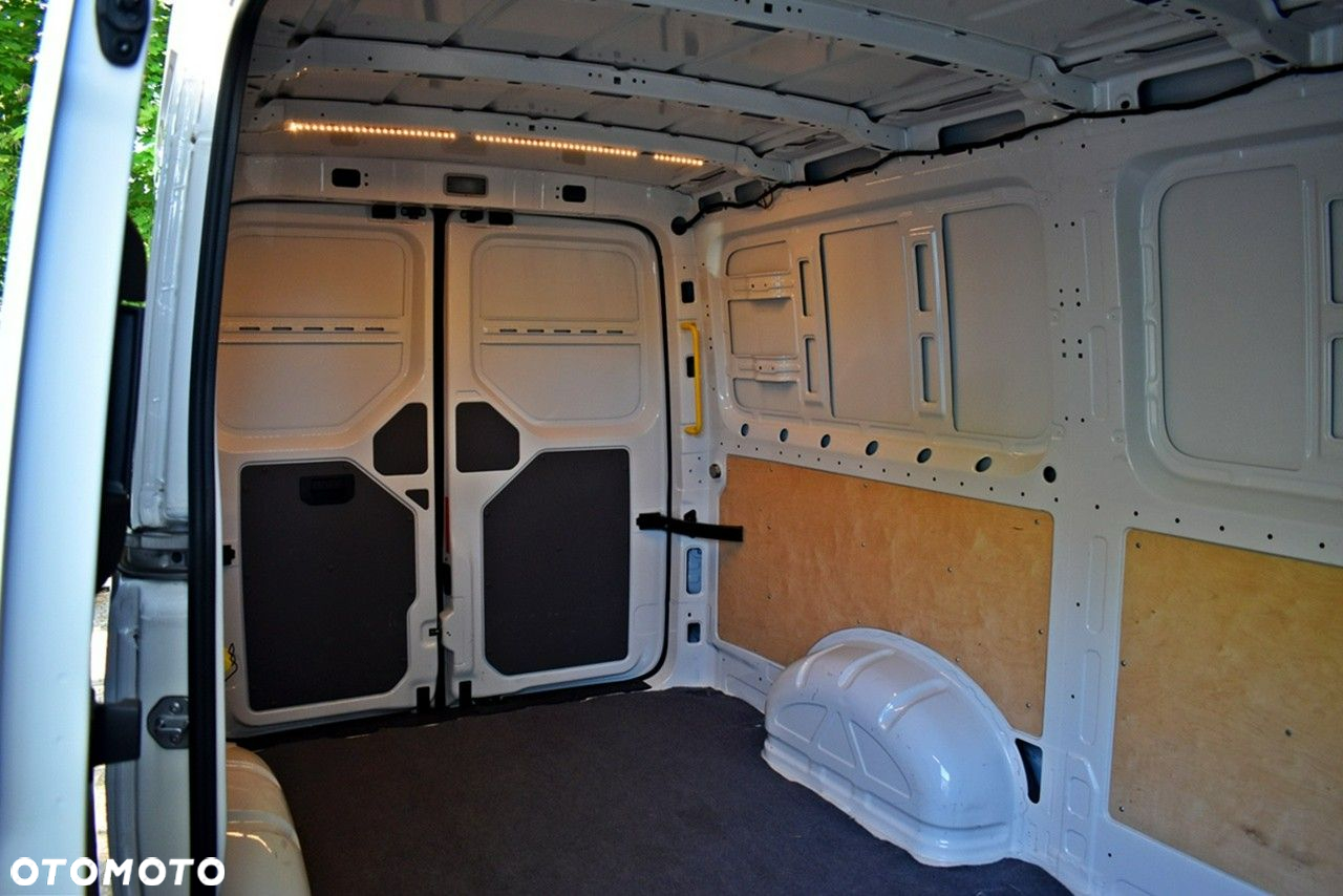 Volkswagen Crafter - 22