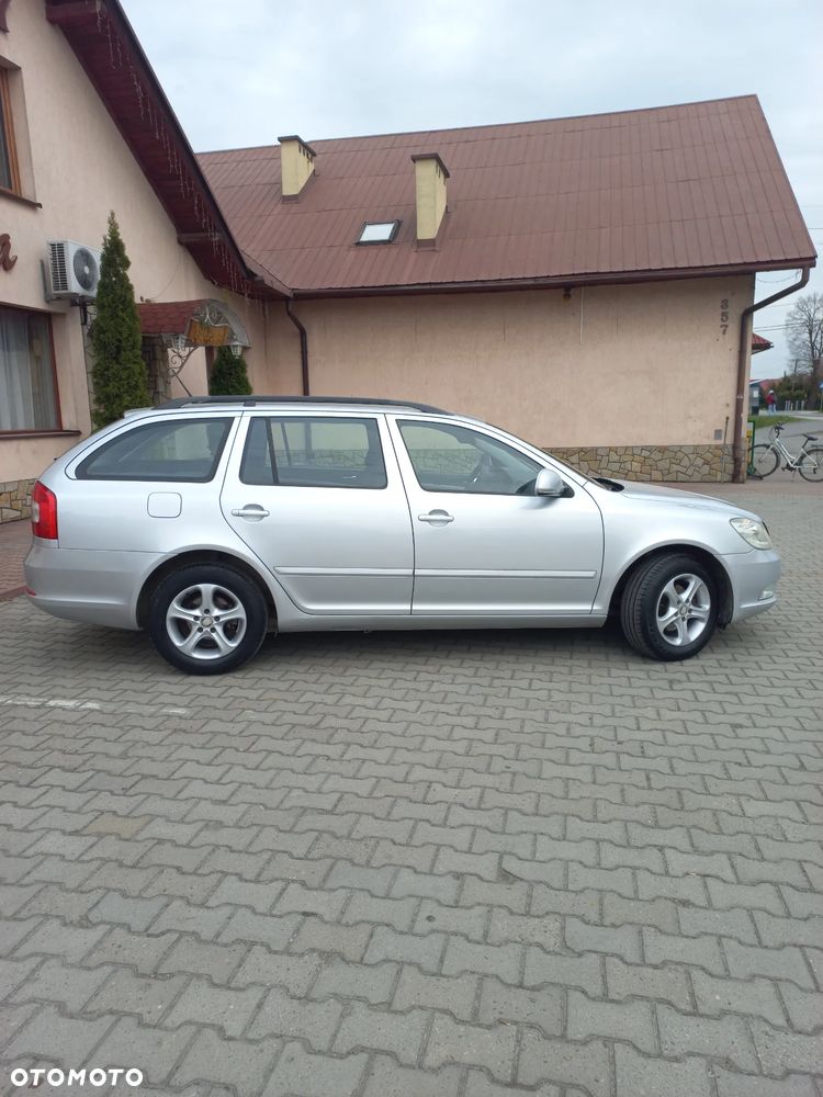 Skoda Octavia 1.6 TDI Active - 9