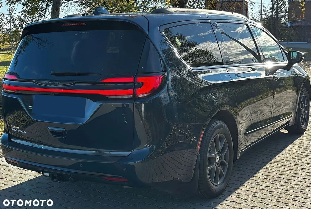 Chrysler Pacifica - 6