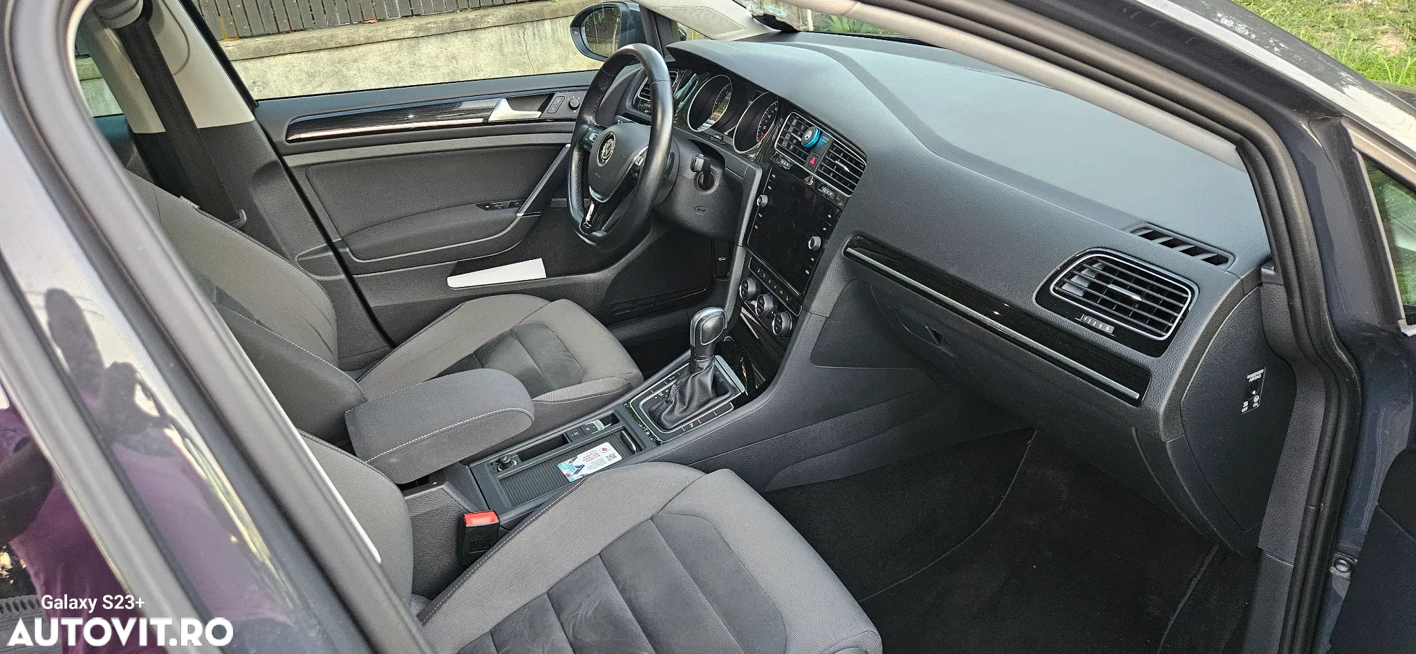 Volkswagen Golf 2.0 BlueTDI DSG Highline - 10