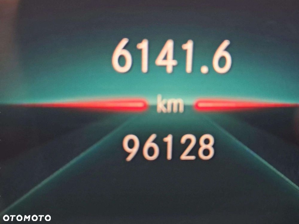 Mercedes-Benz CLA 200 AMG Line 7G-DCT - 14