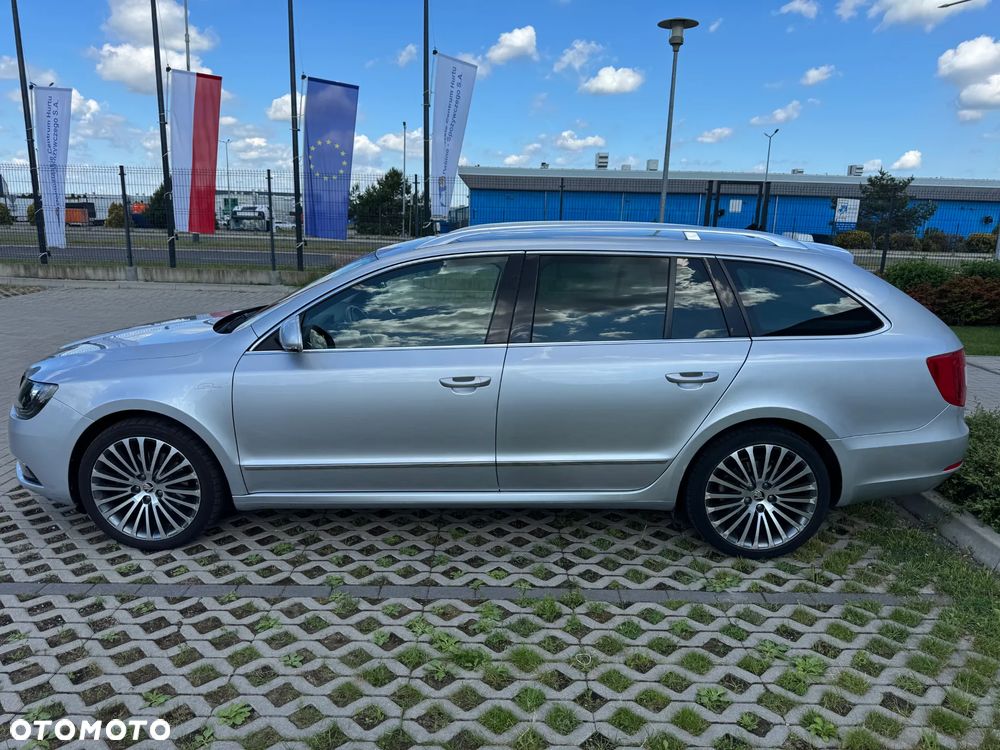 Skoda Superb 2.0 TDI 4x4 L&K DSG - 3