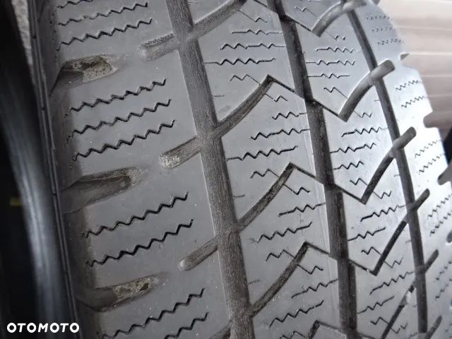 205/75/R16C 110/108R Semperit Van Grip - 6
