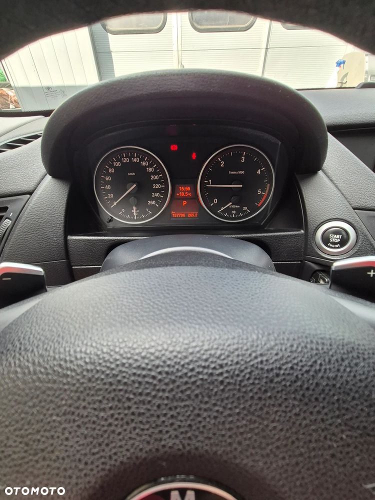 BMW X1 sDrive20d - 12