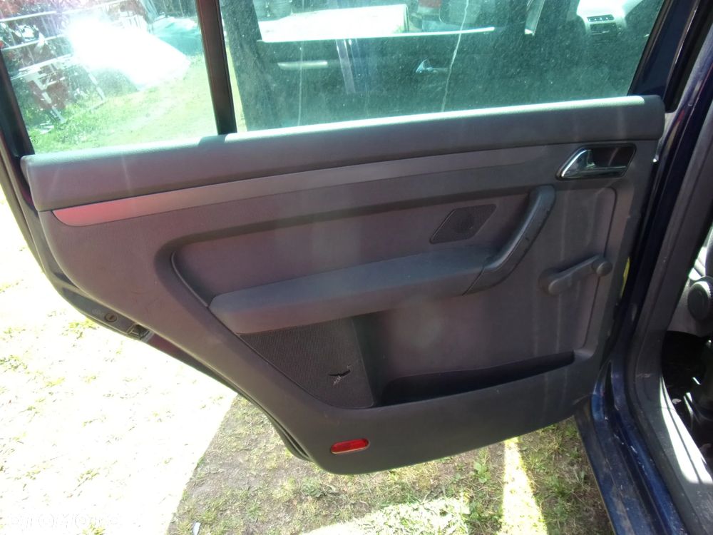 VW Touran 1T1 zderzak maska lusterka szyby wnętrze fotele części - 14