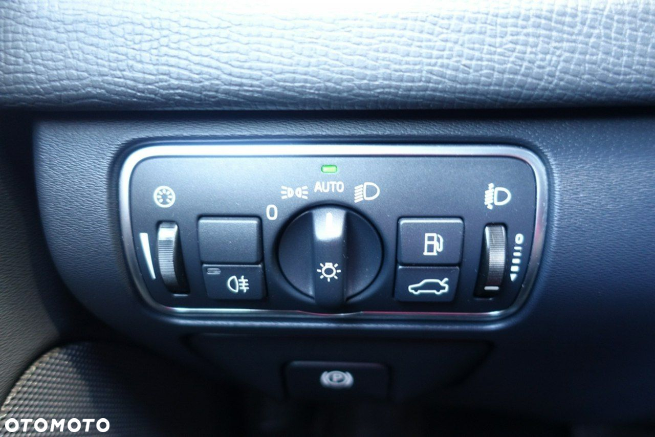 Volvo XC 60 - 21