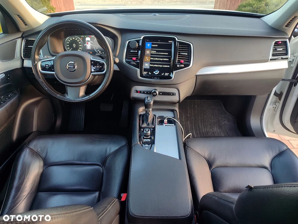 Volvo XC 90 B5 D AWD Geartronic Momentum - 10