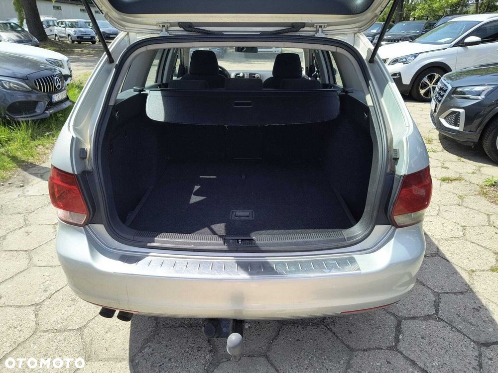 Volkswagen Golf - 24