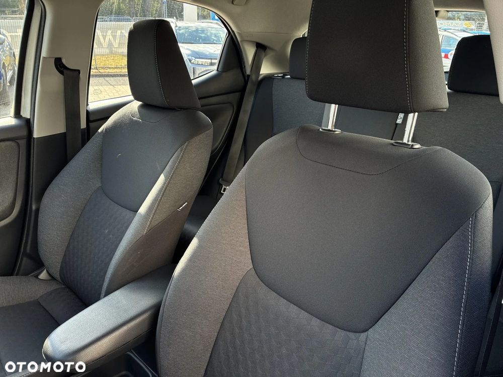 Toyota Yaris - 11
