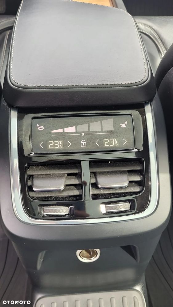 Volvo XC 90 T6 AWD Inscription 7os - 26