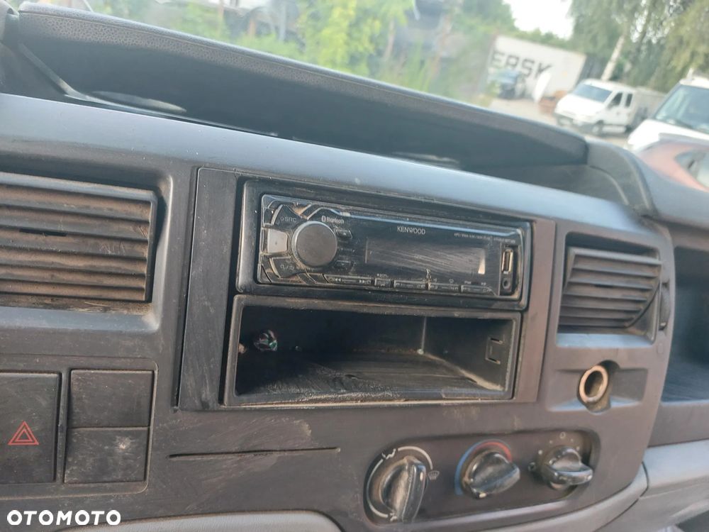 Ford Transit - 18