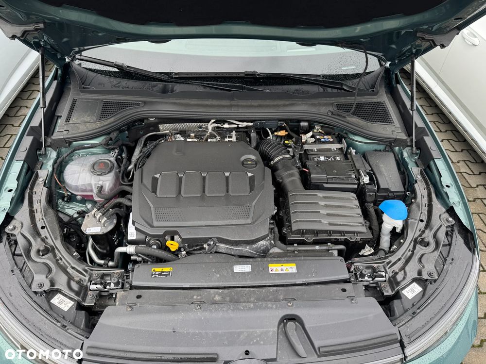 Volkswagen Passat Variant 2.0 TDI SCR DSG R-Line - 40