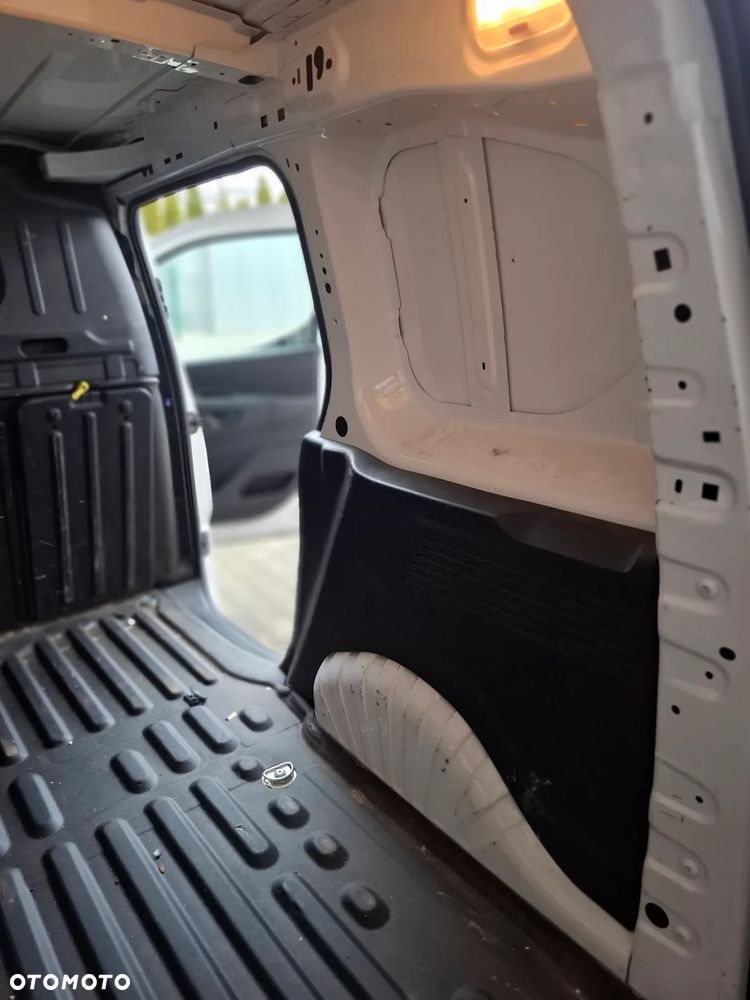 Peugeot Partner - 16