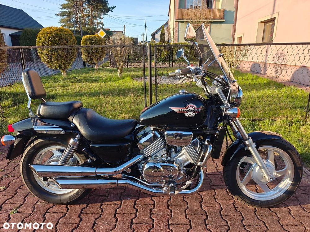 Honda VF - 2