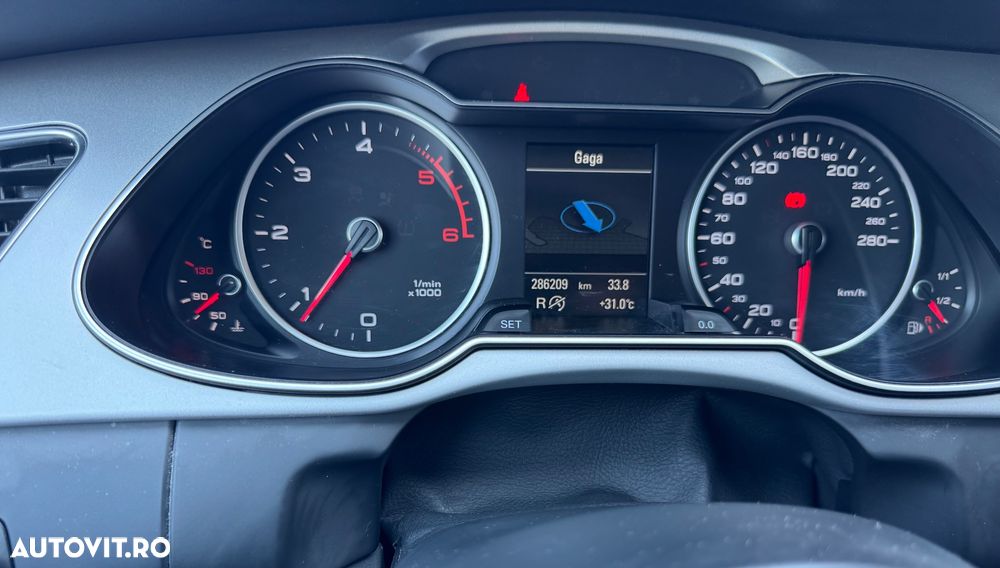 Audi A4 Avant 2.0 TDI quattro Stronic - 15