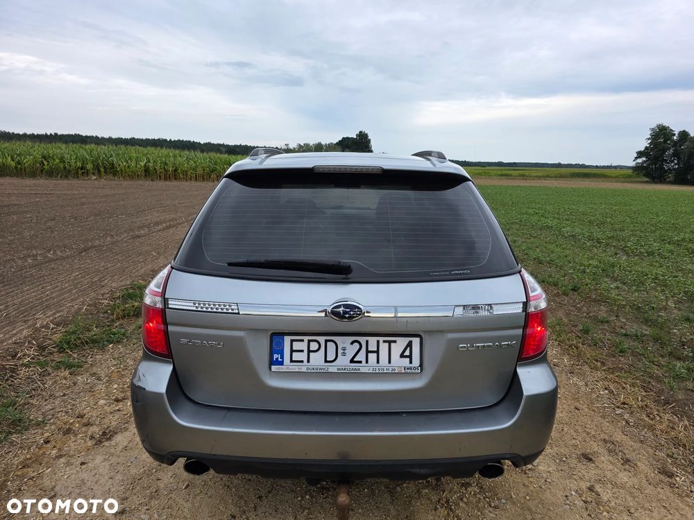Subaru Outback - 4