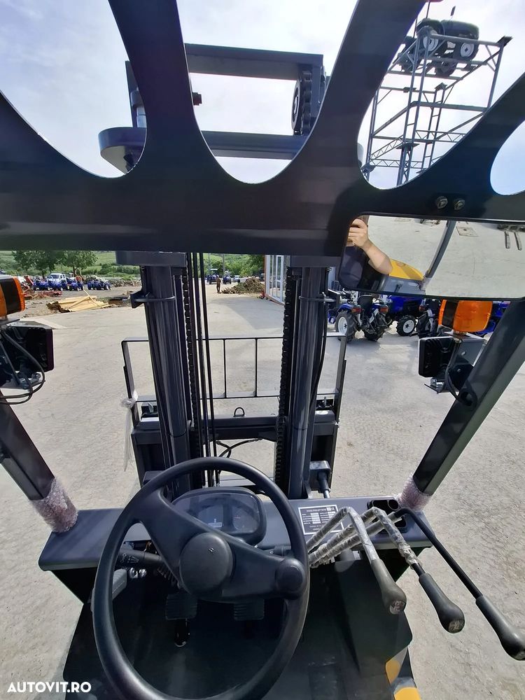 Altul CPCD30 Diesel Stivuitor HOLT - 9