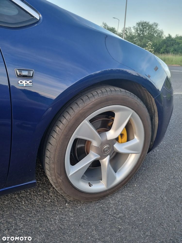 Opel Astra 1.6 T SIDI Sport S&S - 11