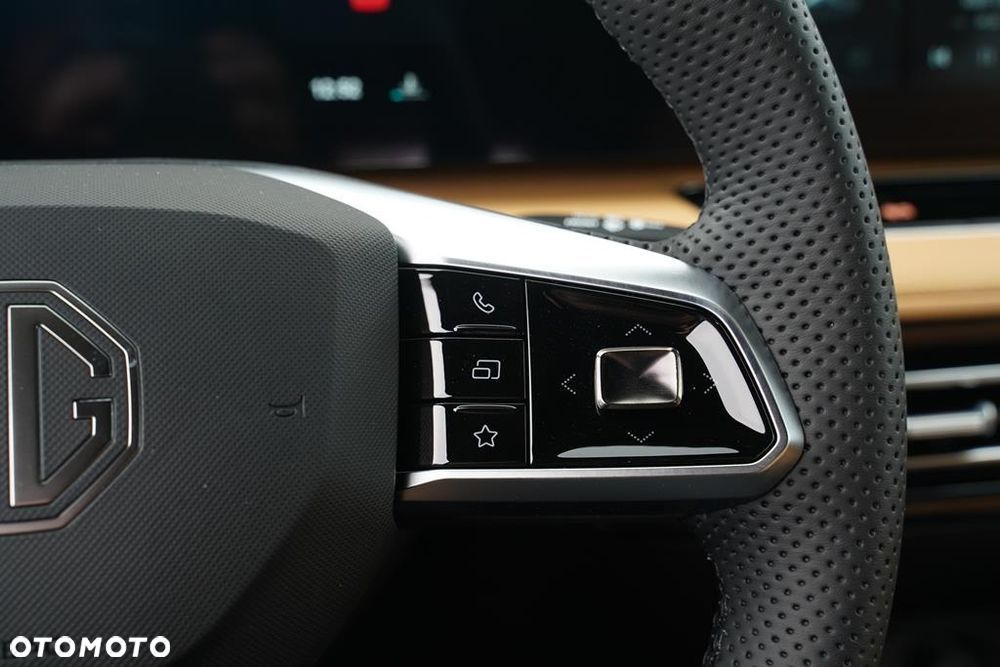 MG HS 1.5 T-GDI Excite DCT - 16