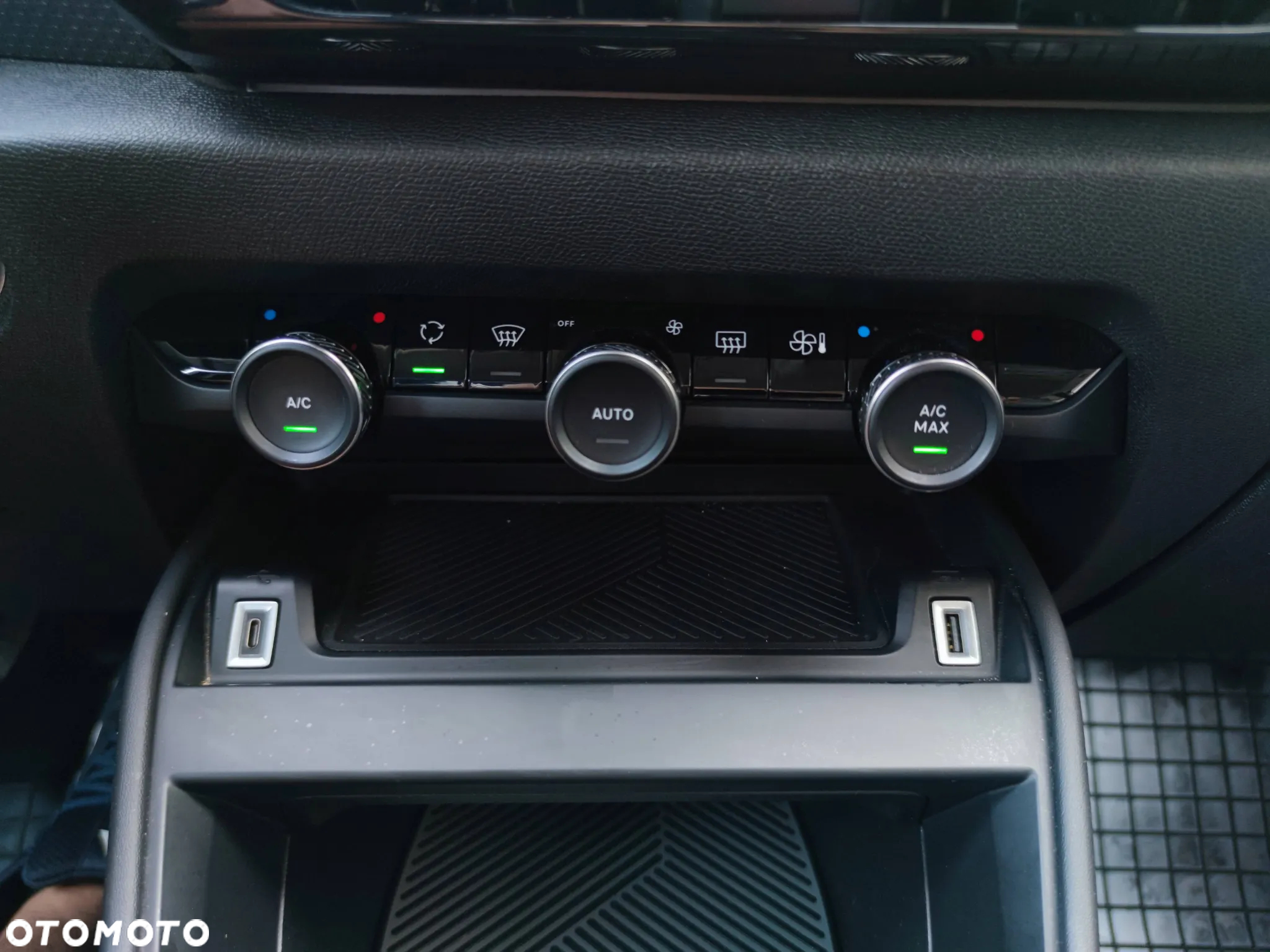 Citroën C4 1.5 BlueHDi Shine S&S - 24