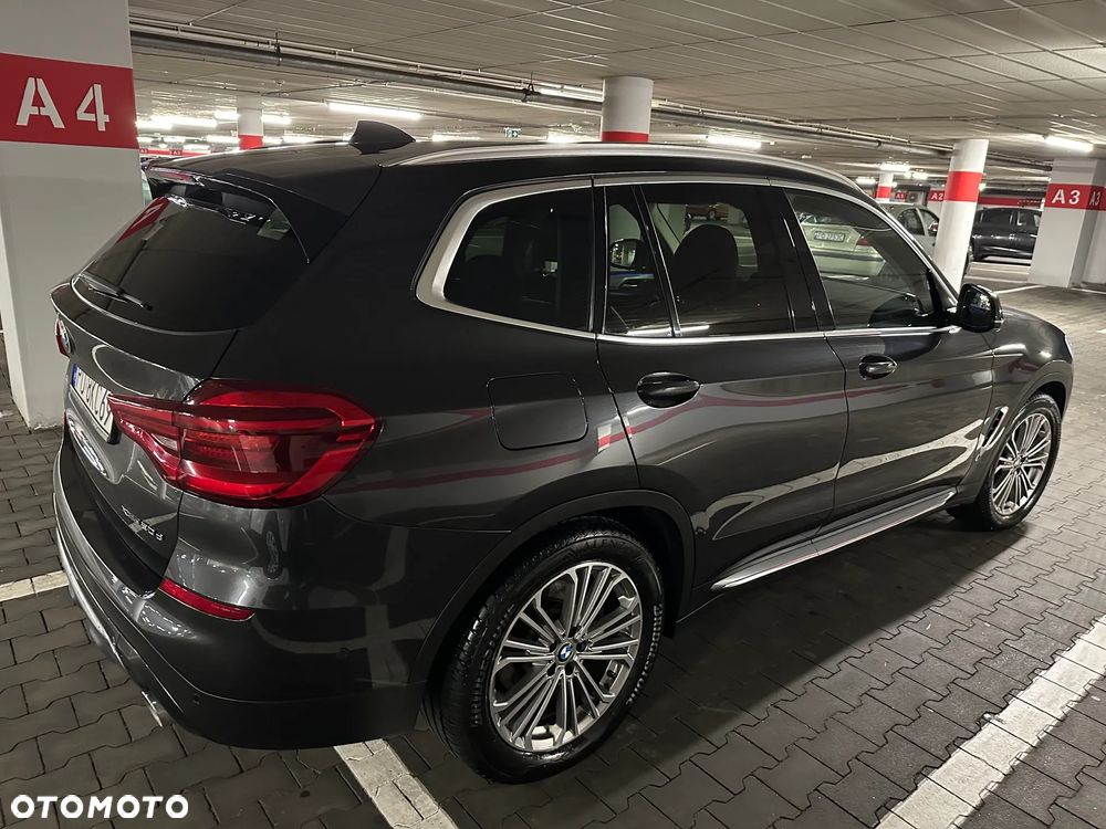 BMW X3 xDrive20d Luxury Line - 6