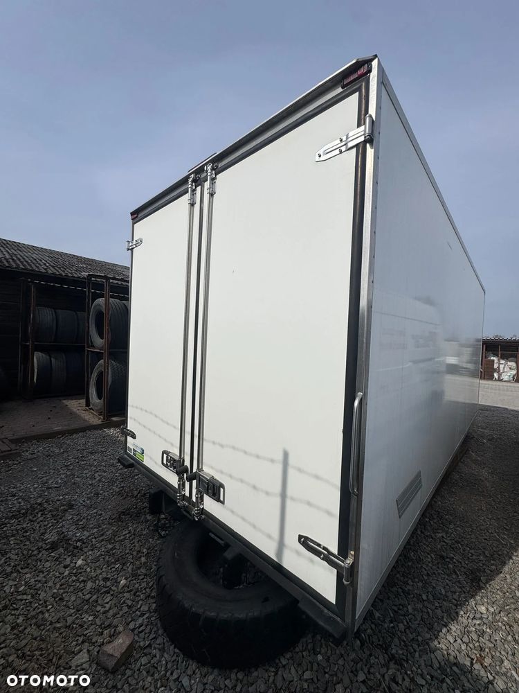 Iveco Daily 50C15 do 3,5t Izoterma Chłodnia 12palet 5.6 dł - 5
