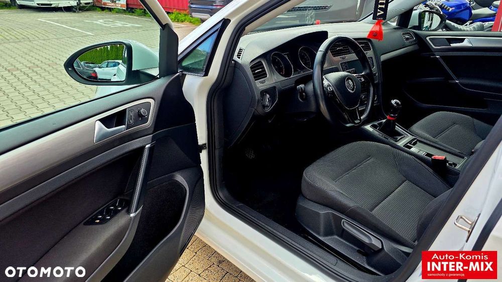 Volkswagen Golf - 23