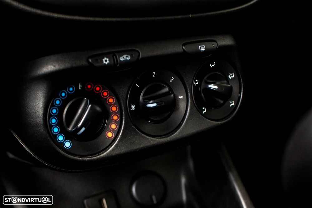 Opel Corsa 1.4 Selection - 18