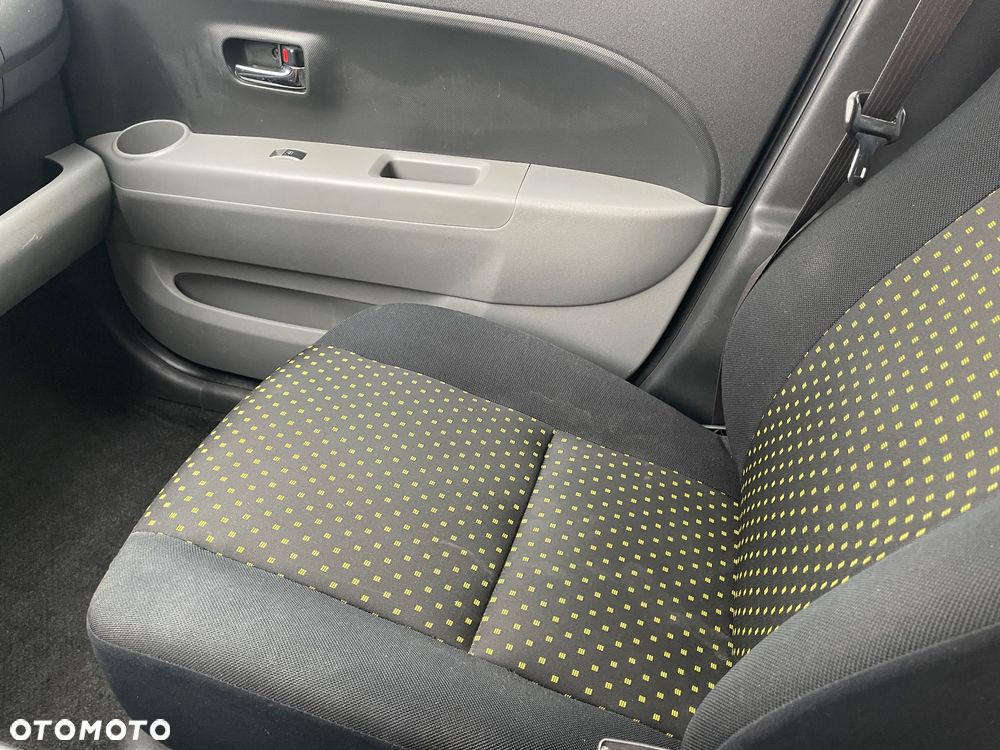 Daihatsu Sirion 1.3 - 14