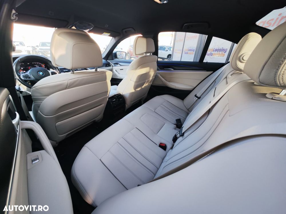 BMW Seria 5 530i xDrive AT MHEV - 6